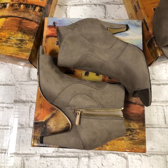 BELLA VITA Noah II Open Toe Bootie - Picture 12 of 16